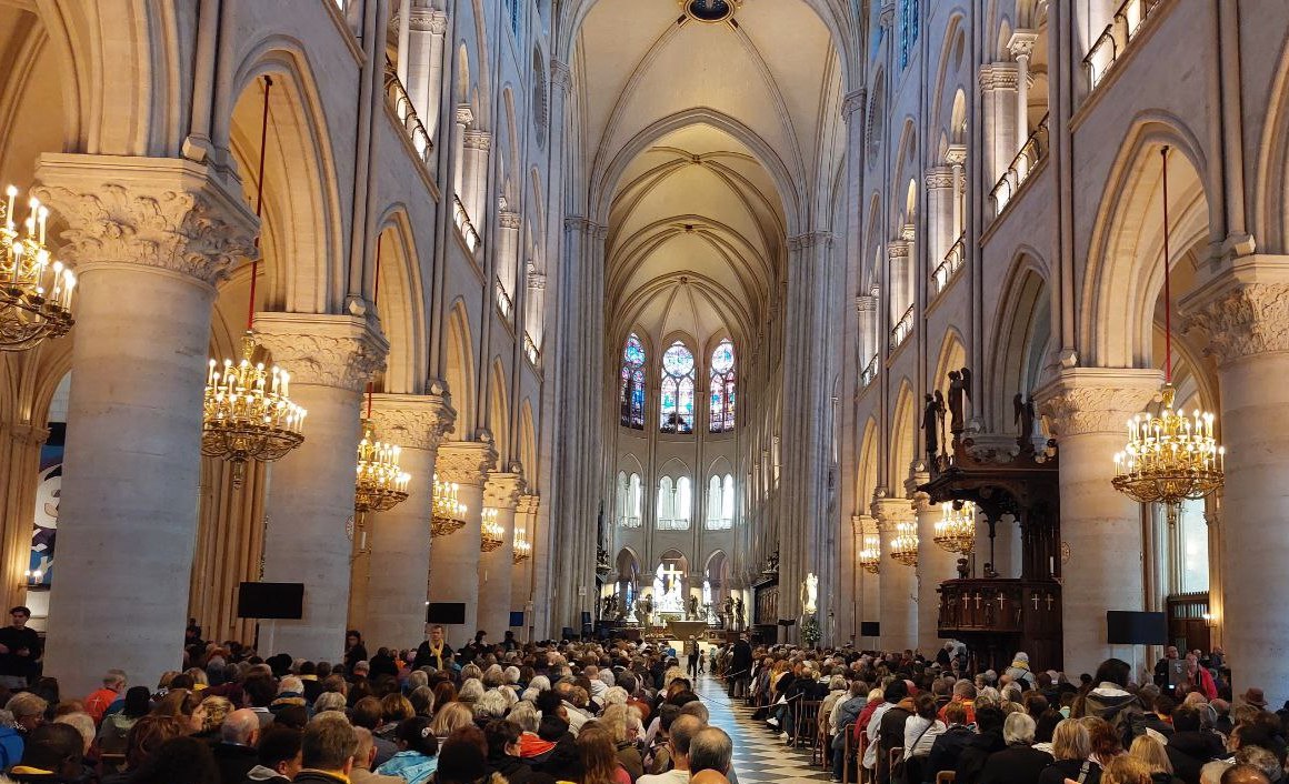 Mois d’octobre du jubilé des 1ers samedis : le 1er samedi à Notre-Dame de Paris suivi du lancement de la neuvaine préparatoire par le cardinal Burke